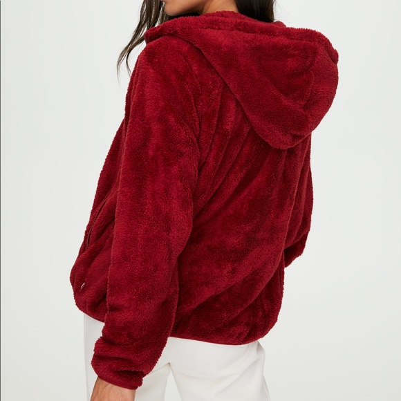 TNA / Aritzia Fuzzy Zip Up - Picture 4 of 9